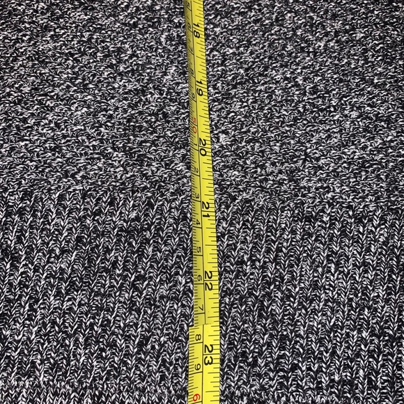 Sweater - Picture 2 of 5